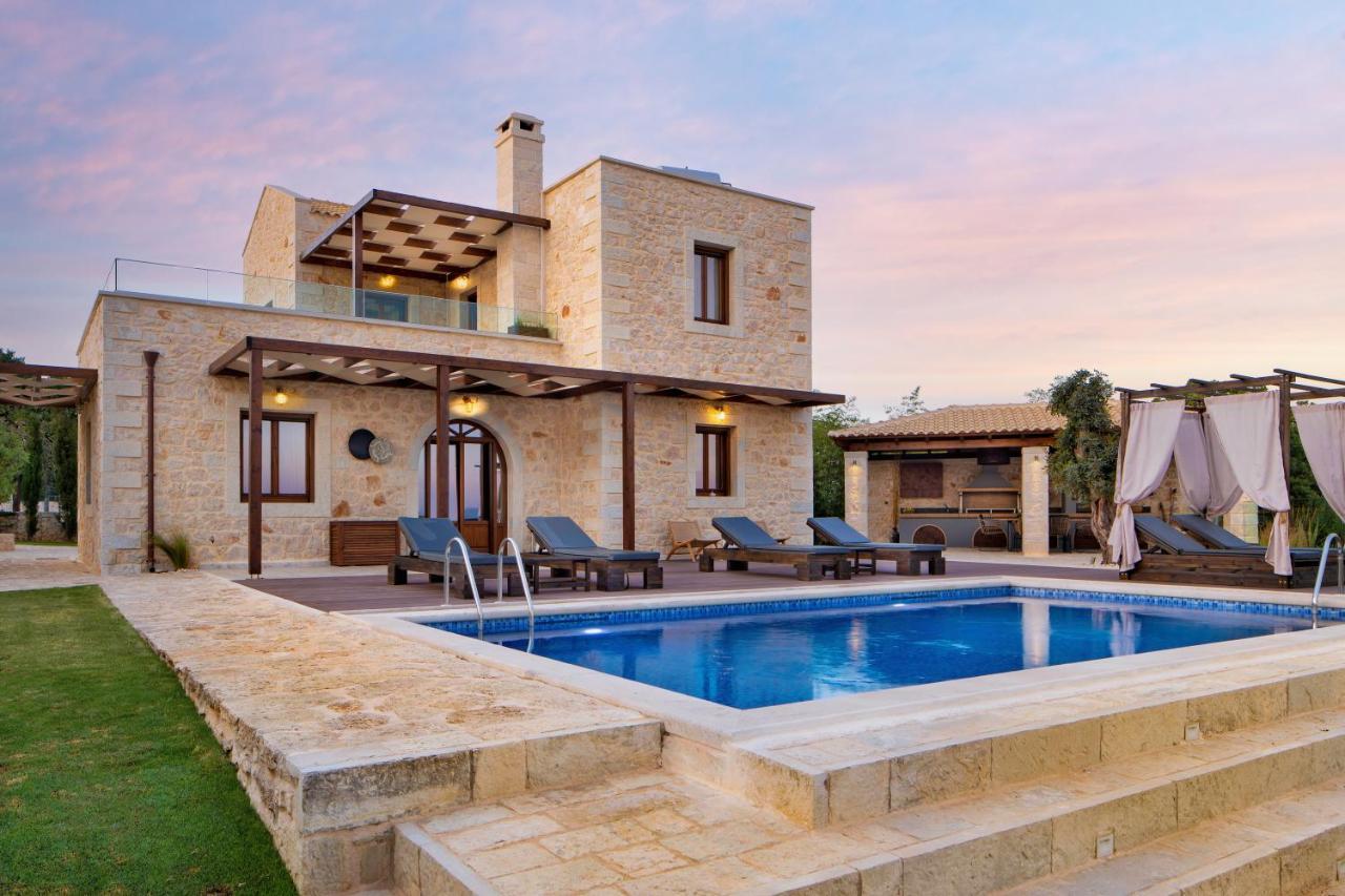 Stoneville Rethymno  Luaran gambar