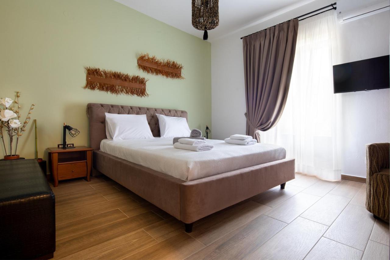 Stoneville Rethymno  Luaran gambar